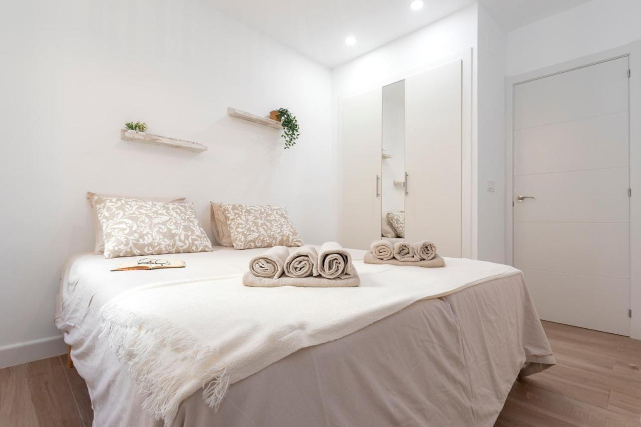 Malgi Apartment - Malaga City Centre エクステリア 写真
