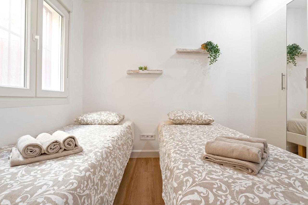 Malgi Apartment - Malaga City Centre エクステリア 写真